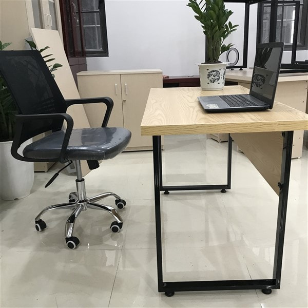 bàn làm việc văn phòng giá rẻ