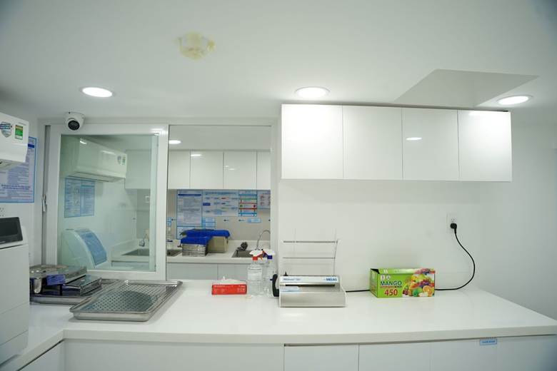 tủ phòng vô trùng nha khoa