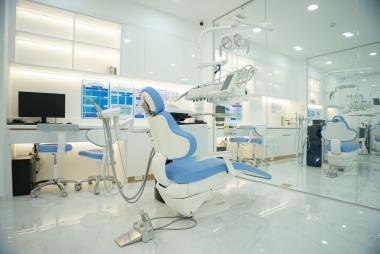 THI CÔNG PHÒNG VÔ TRÙNG NHA KHOA ĐẠT CHUẨN